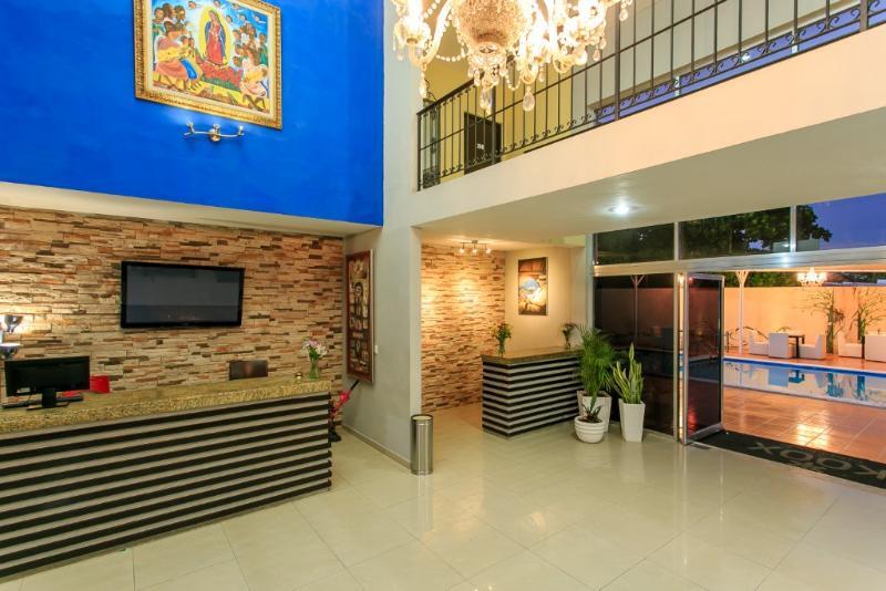 Hotel Siglo 21 Мерида Экстерьер фото